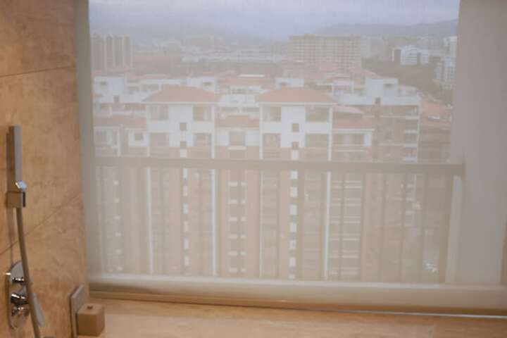 Room 28 of 44