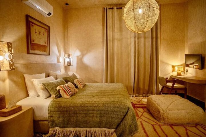Room 43 of 80
