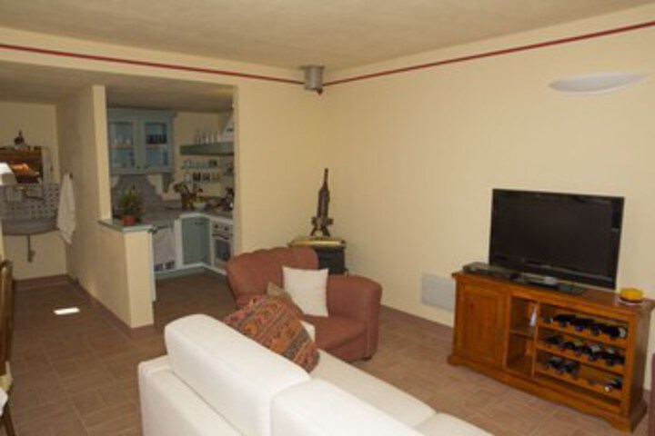 Room 18 of 48