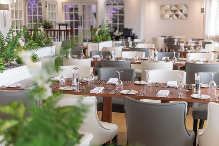 Dining 74 of 114
