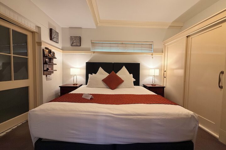 Room 29 of 54