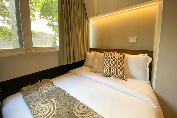Room 22 of 39
