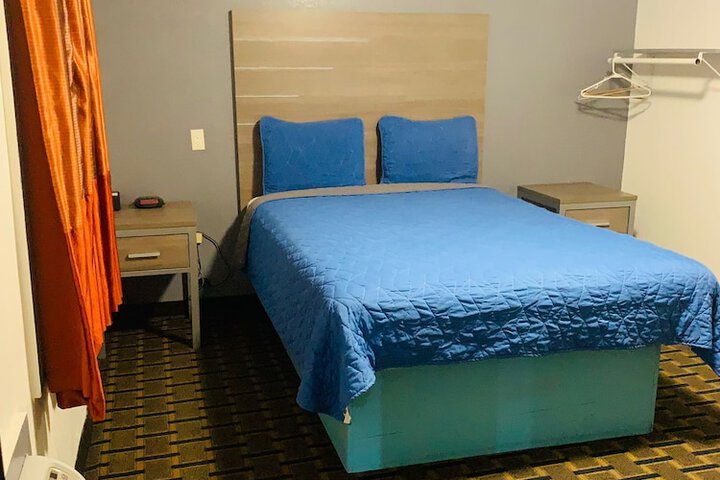 Room 29 of 54