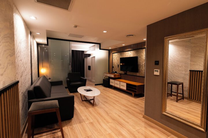 Room 16 of 149