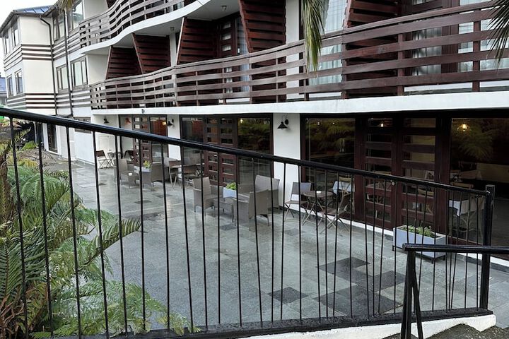 Hotel 75 of 77