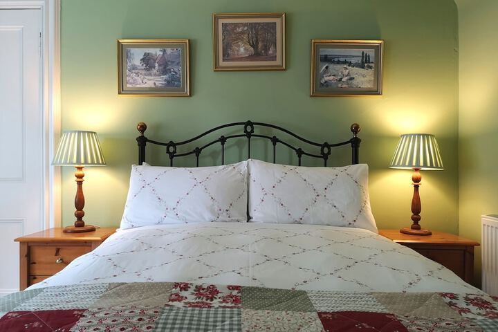Room 9 of 22