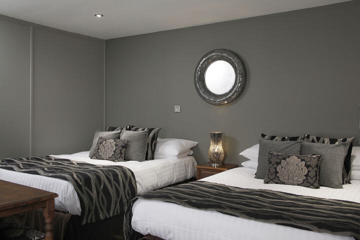 Room 7 of 54