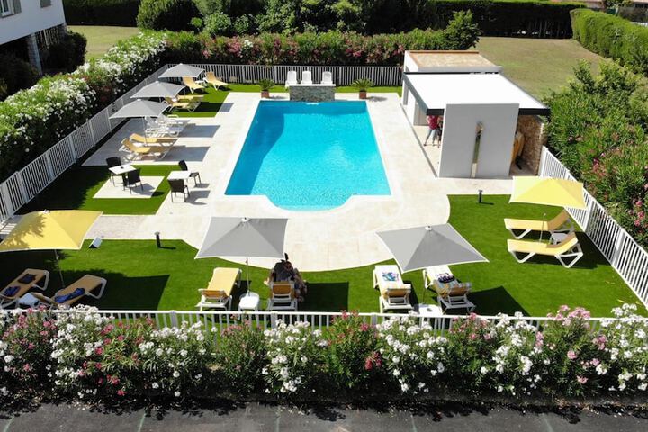 Pool 25 of 53