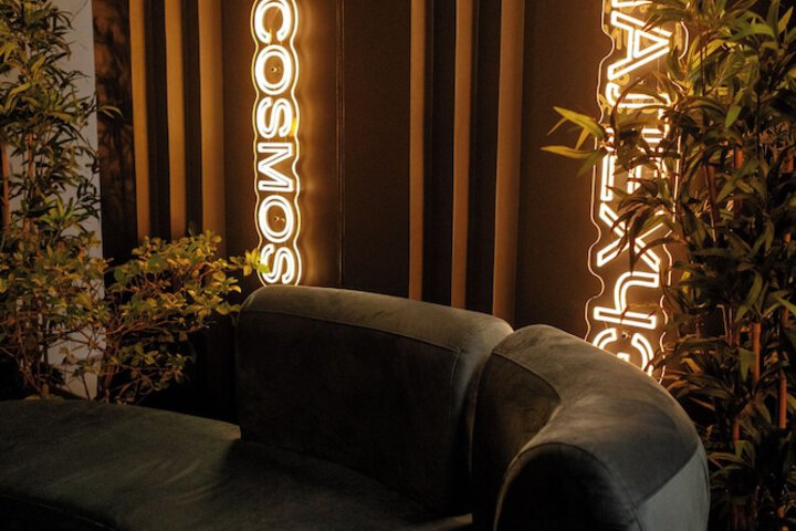Lounge 59 of 66