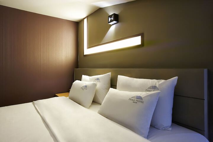 Room 14 of 62