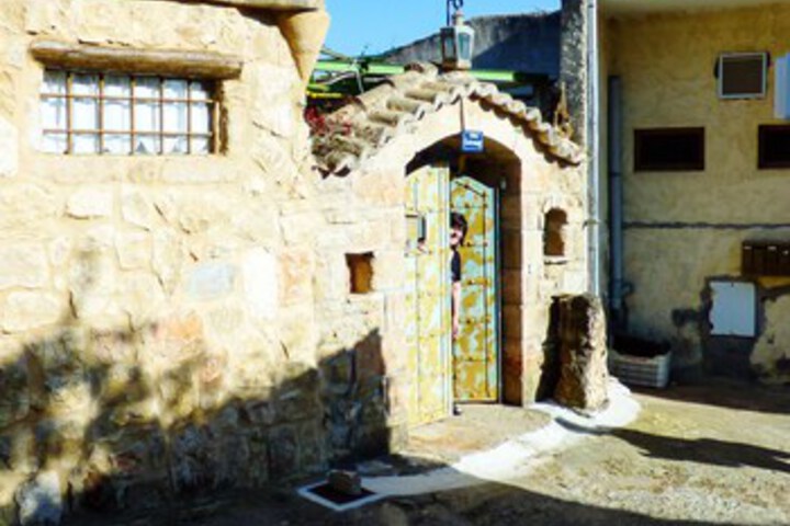 Hotel Exterior 11 of 27