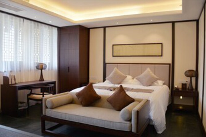 Room 41 of 63