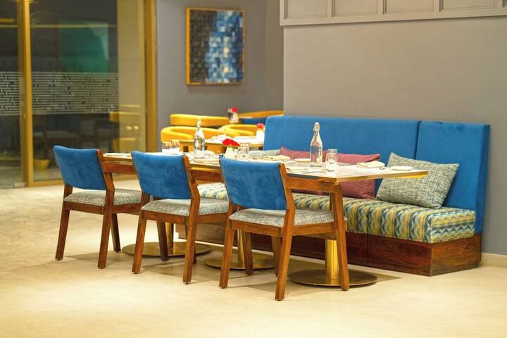 Dining 67 of 87