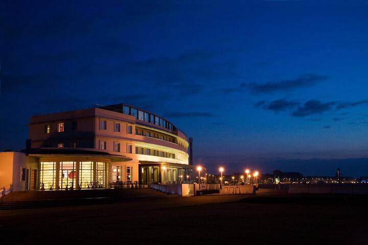 Hotel 88 of 101