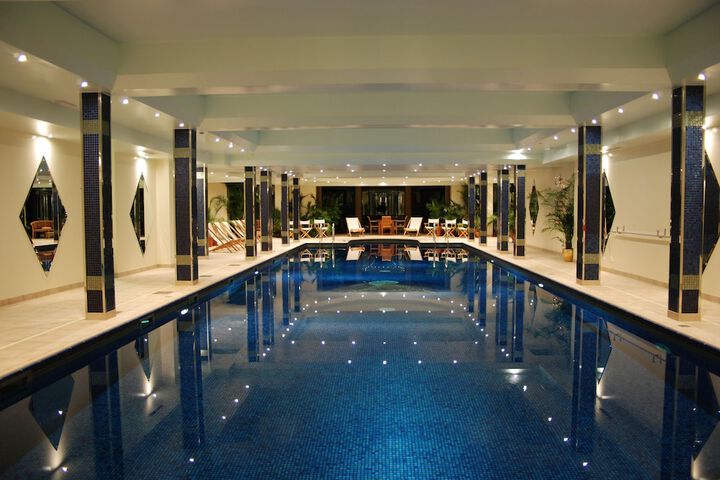 Pool 42 of 104