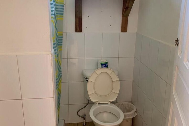 Room 27 of 57