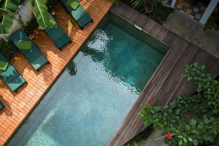 Pool 22 of 37