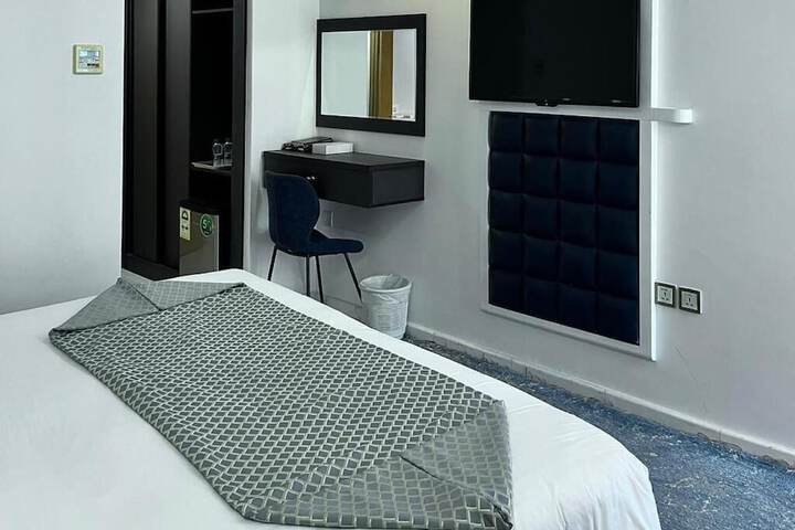 Room 3 of 59