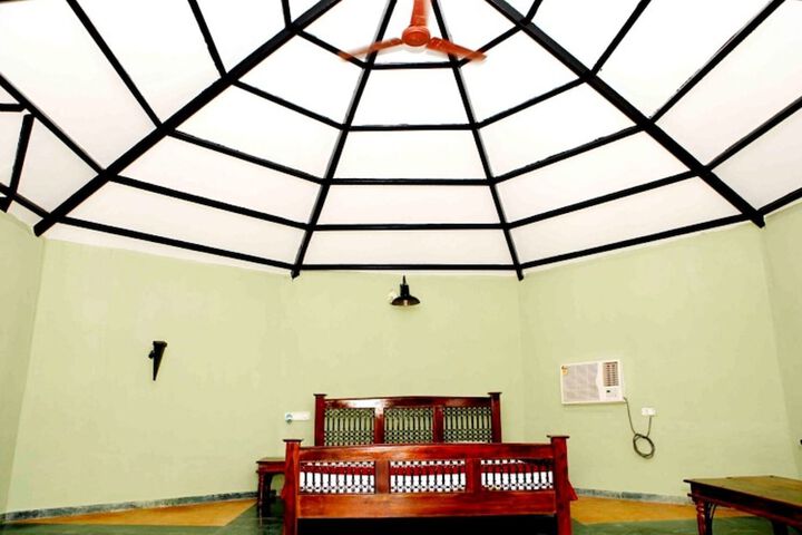 Room 5 of 53