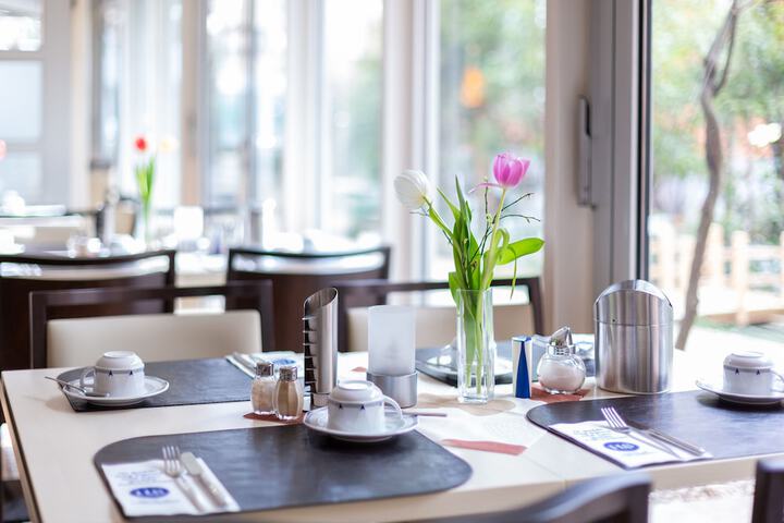 Breakfast area
