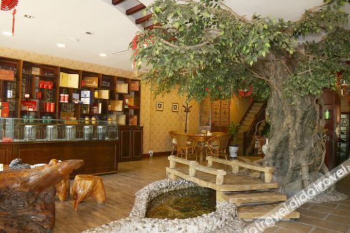 Hotel Interior 4 of 12
