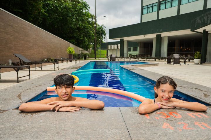 Pool Hotel