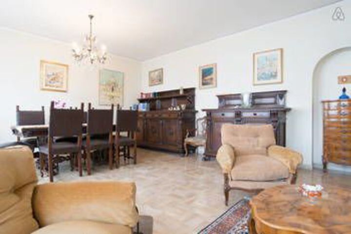 Room 15 of 16