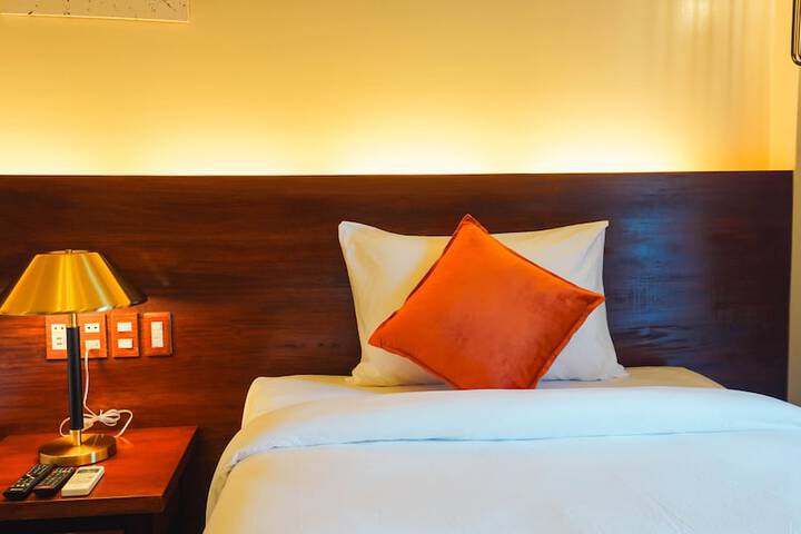 Room 21 of 62