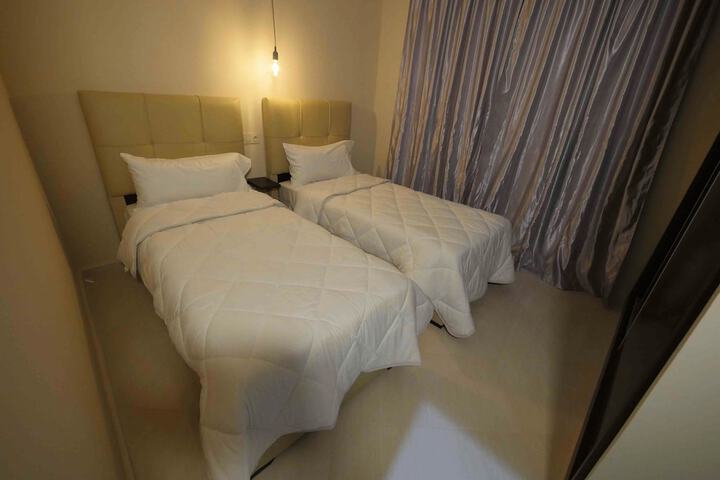 Room 14 of 22