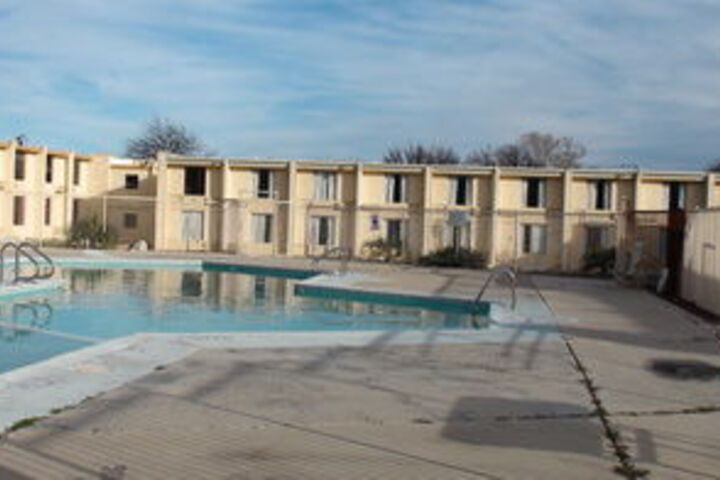 Pool 42 of 50
