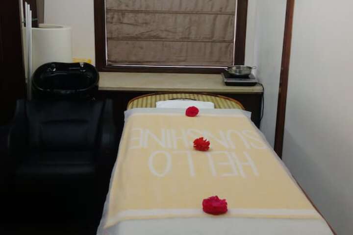 Room 15 of 33