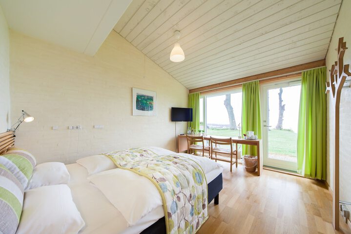 Room 10 of 39