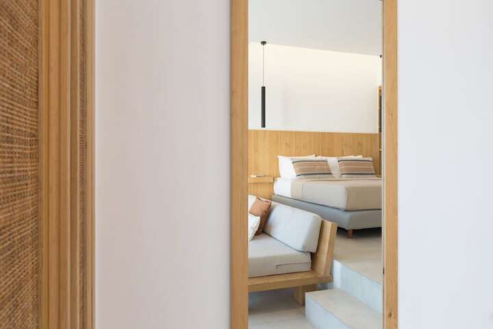 Room 89 of 294
