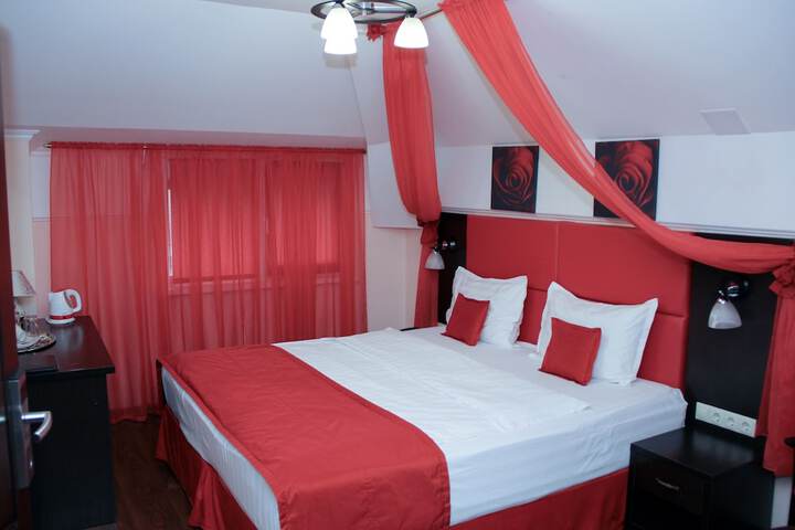 Room 43 of 71