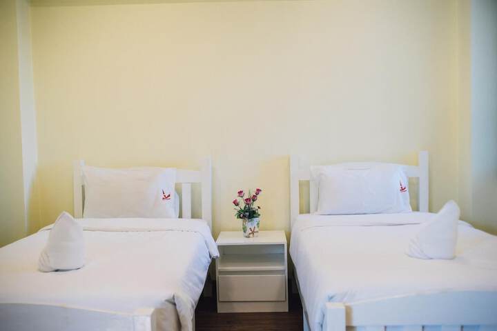 Room 26 of 65