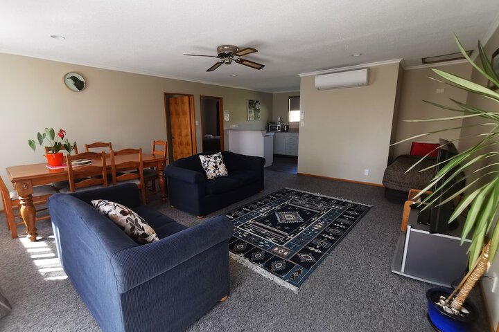 Room 2 of 25