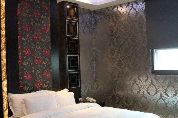 Room 4 of 78