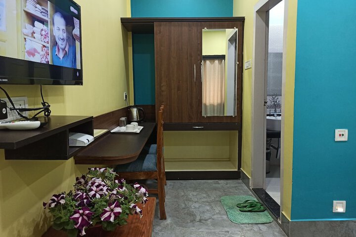 Room 12 of 40
