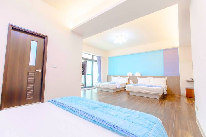 Room 15 of 39