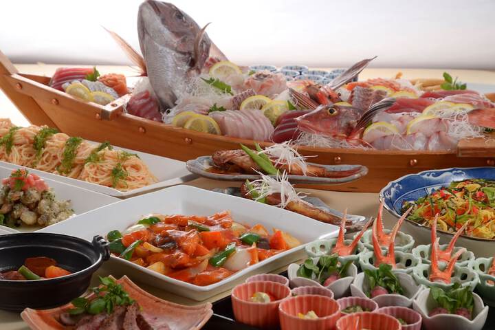 Dining 52 of 65