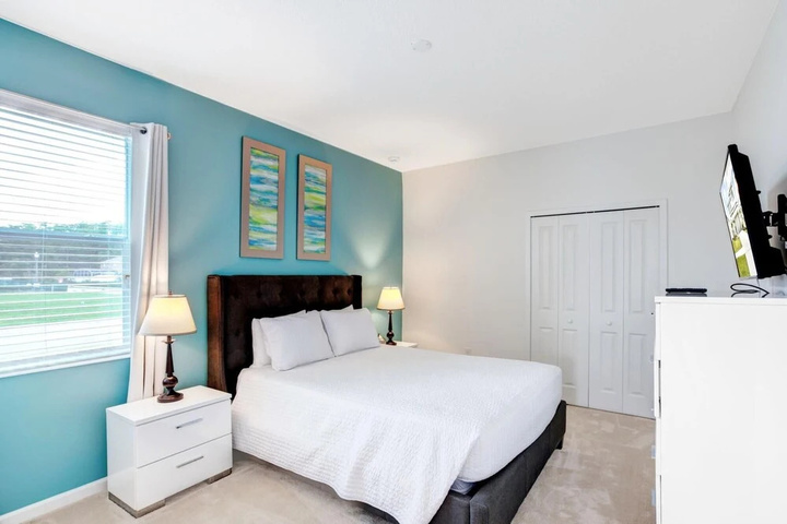 Room 6 of 20
