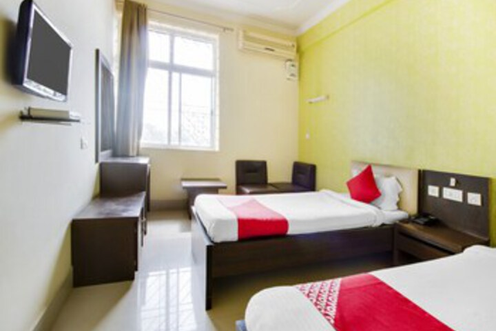 Room 22 of 28