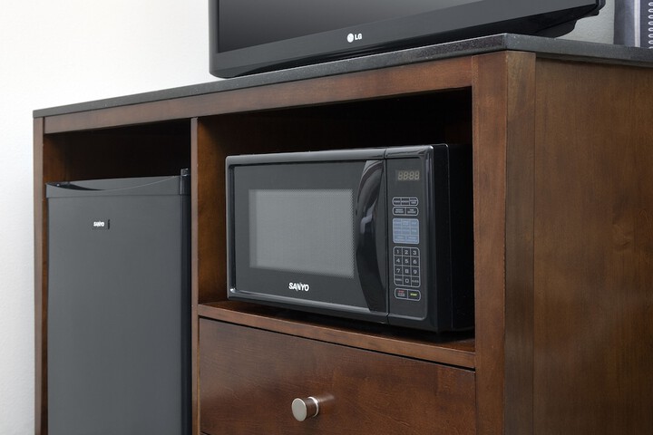 Microwave