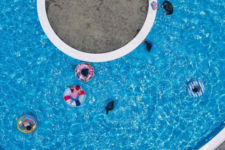 Pool Hotel