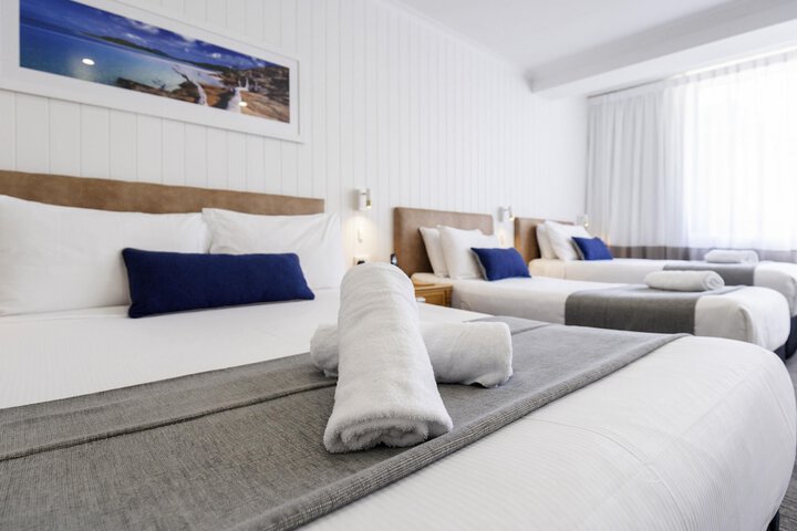 Room 10 of 51