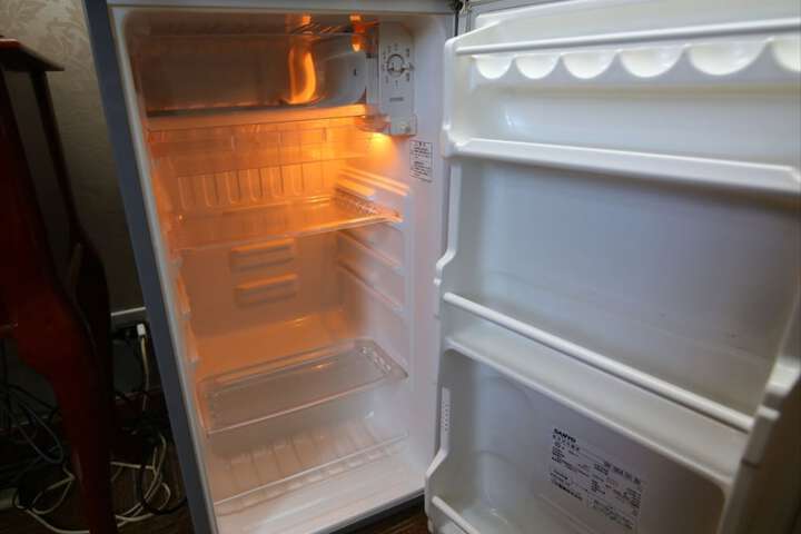 Mini-refrigerator