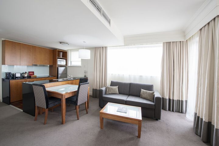 Room 12 of 37