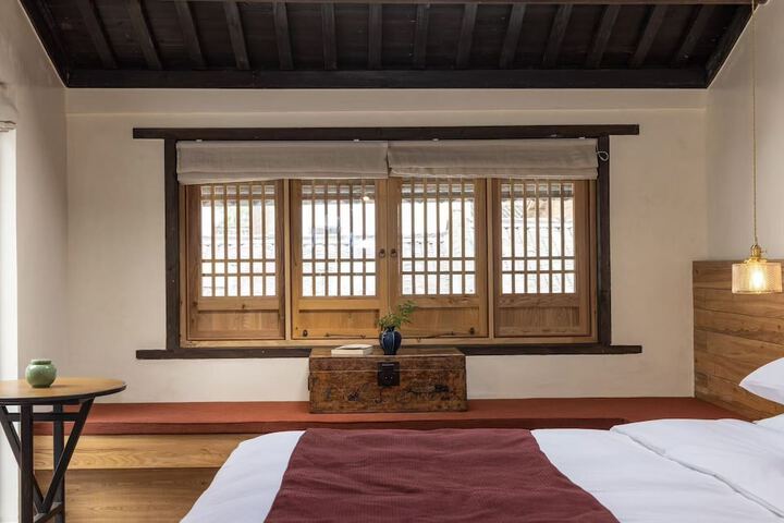 Room 41 of 147
