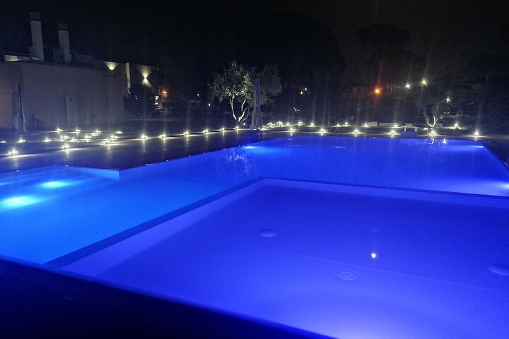 Pool 23 of 39