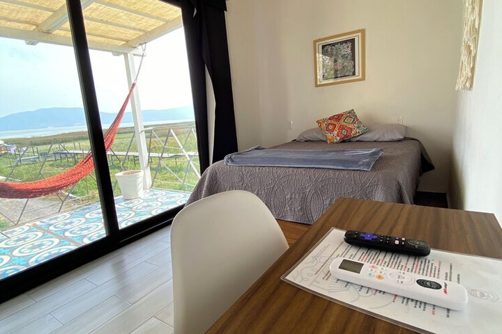 Room 10 of 48